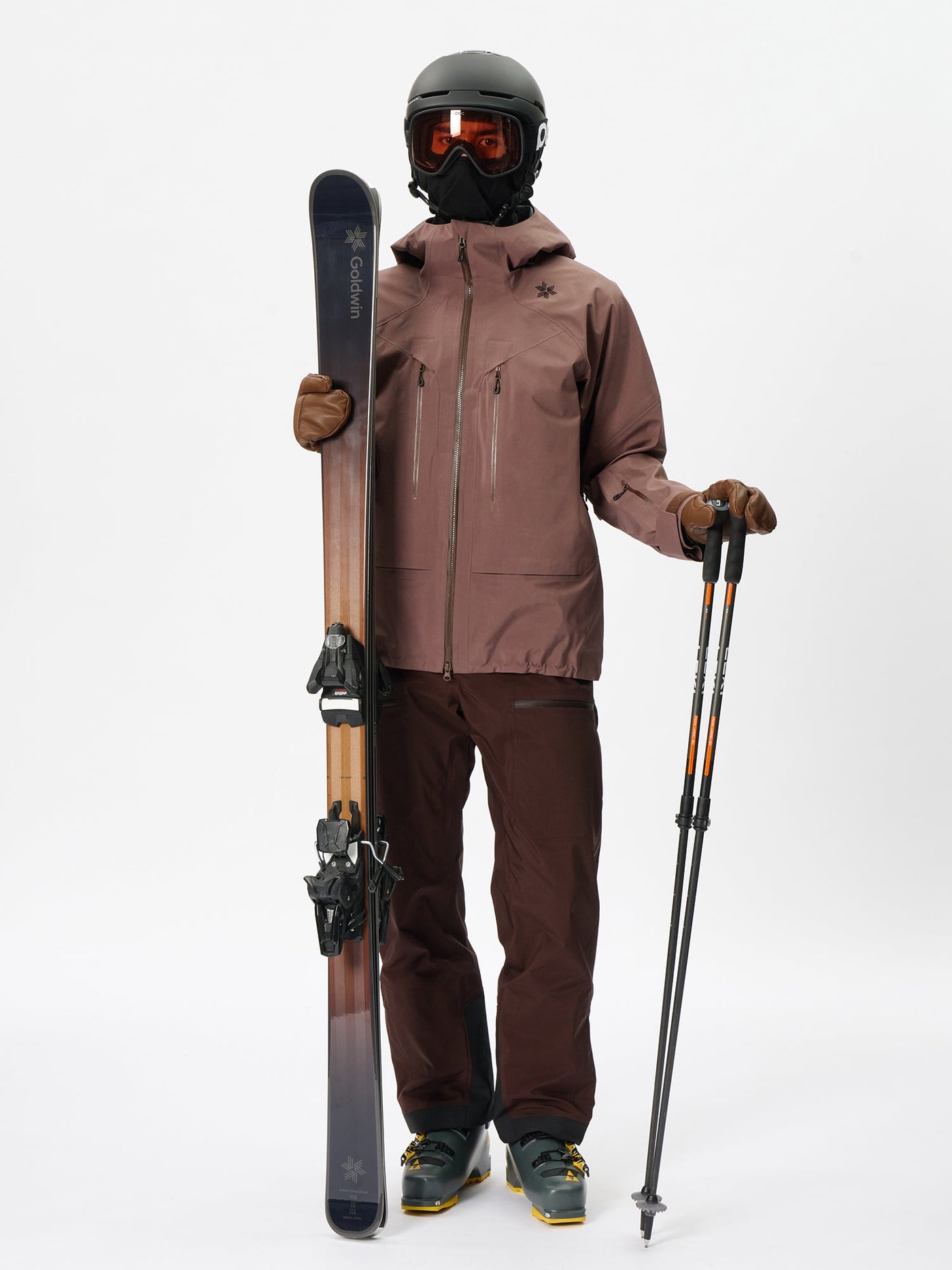 Model: Height 187cm / 6'1" | Wearing: PEPPERCORN / 3