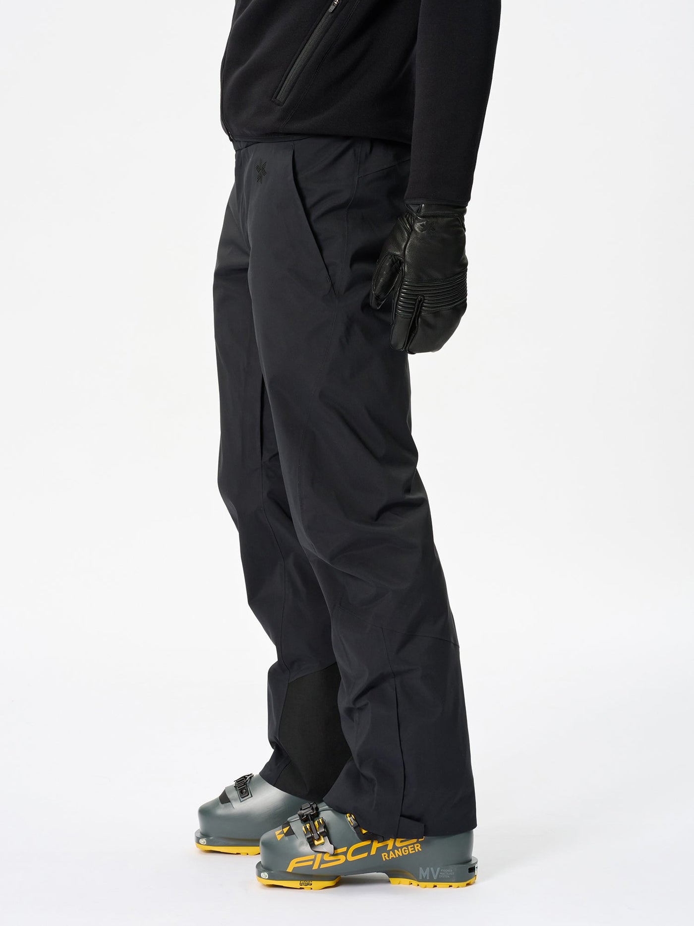 Model: Height 187cm / 6'1" | Wearing: BLACK / 3