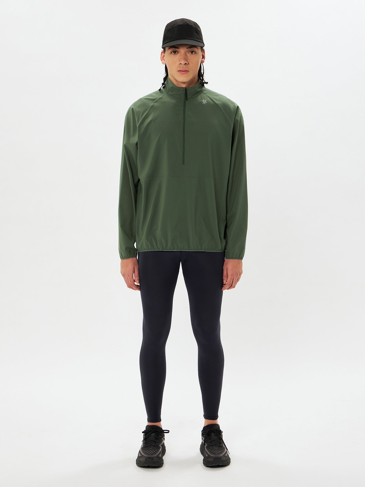 Model: Height 185cm / 6'0'' | Wearing: BLACK / 3