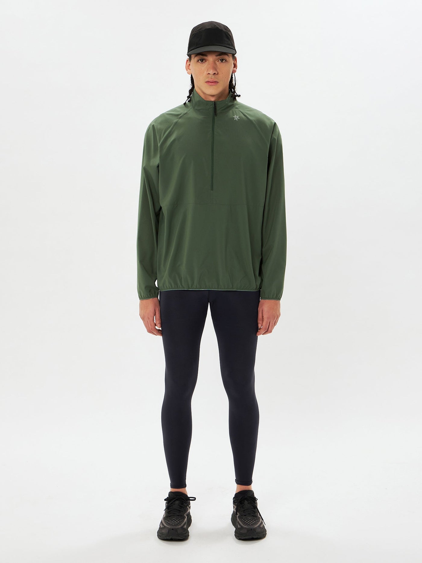 Model: Height 185cm / 6'0'' | Wearing: BLACK / 3