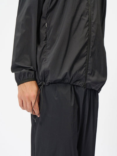 Model: Height 186cm / 6'1" | Wearing: BLACK / 3