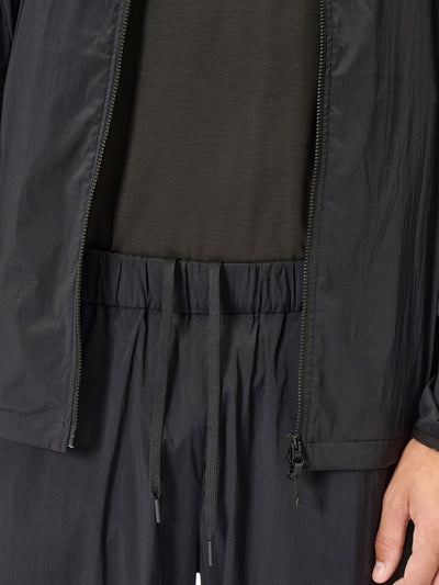 Model: Height 186cm / 6'1" | Wearing: BLACK / 3