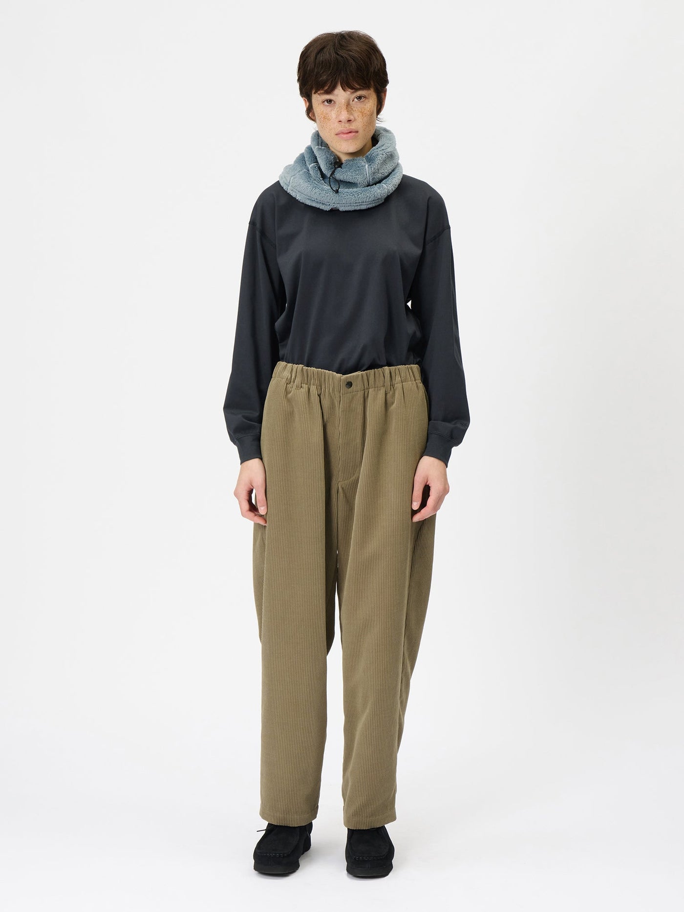 Model: Height 177cm / 5'8'' | Wearing: INK BLACK / 3