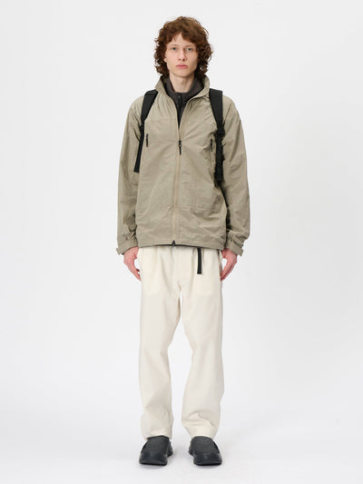 Model: Height 185cm / 6'0" | Wearing: GRAYISH SAND / 3