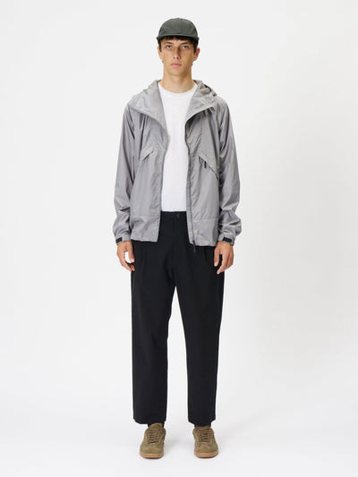 Model: Height 186cm / 6'1" | Wearing: METALLIC GRAY / 3