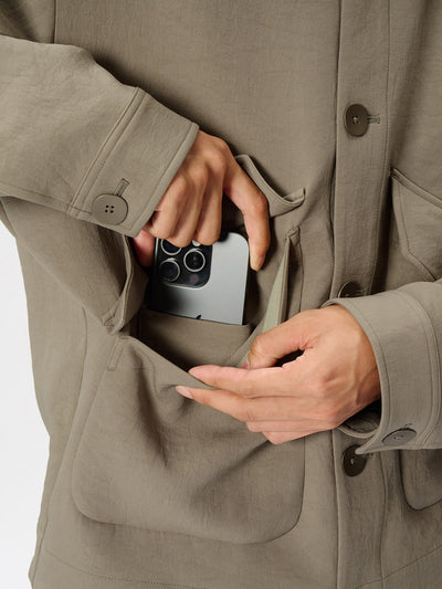 Model: Height 186cm / 6'1" | Wearing: TAUPE FAWN / 4