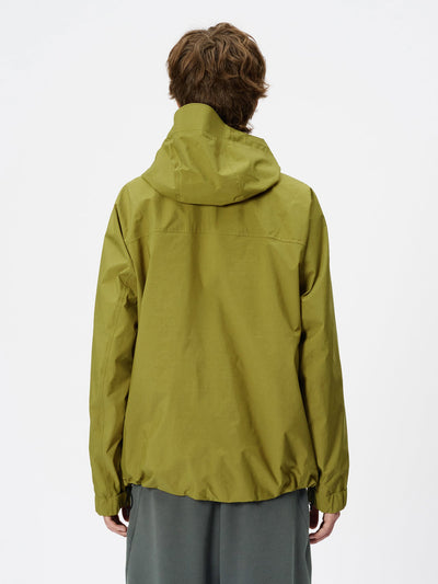 Model: Height 185cm / 6'0" | Wearing: GREEN MOSS / 3