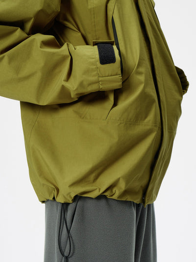 Model: Height 185cm / 6'0" | Wearing: GREEN MOSS / 3