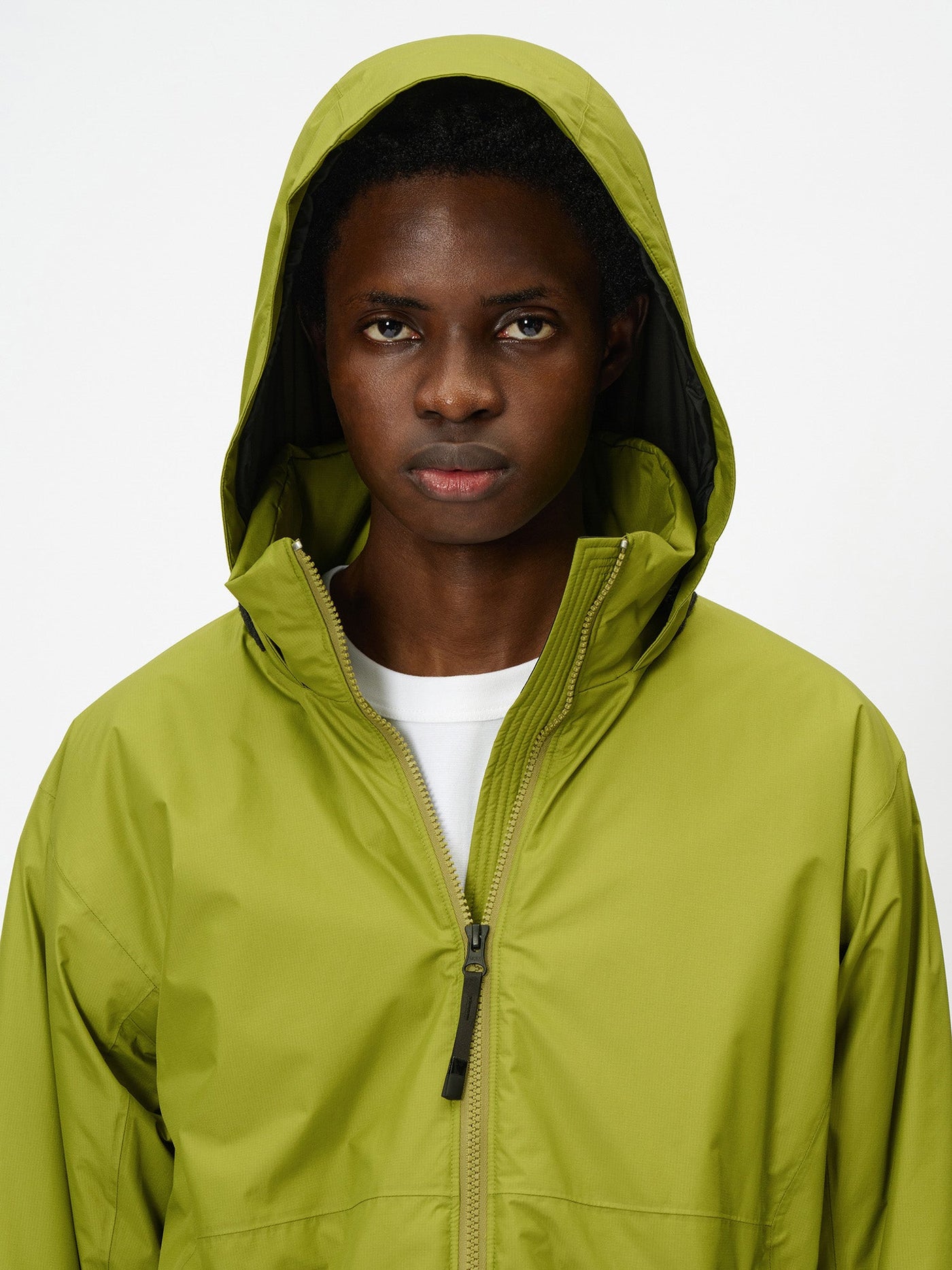 Model: Height 187cm / 6'1" | Wearing: SENCHA GREEN / 3