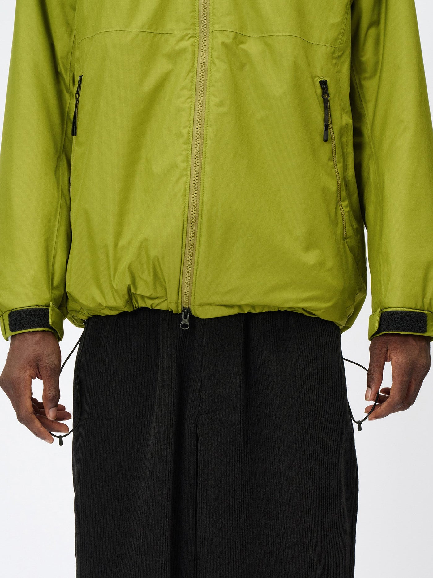 Model: Height 187cm / 6'1" | Wearing: SENCHA GREEN / 3