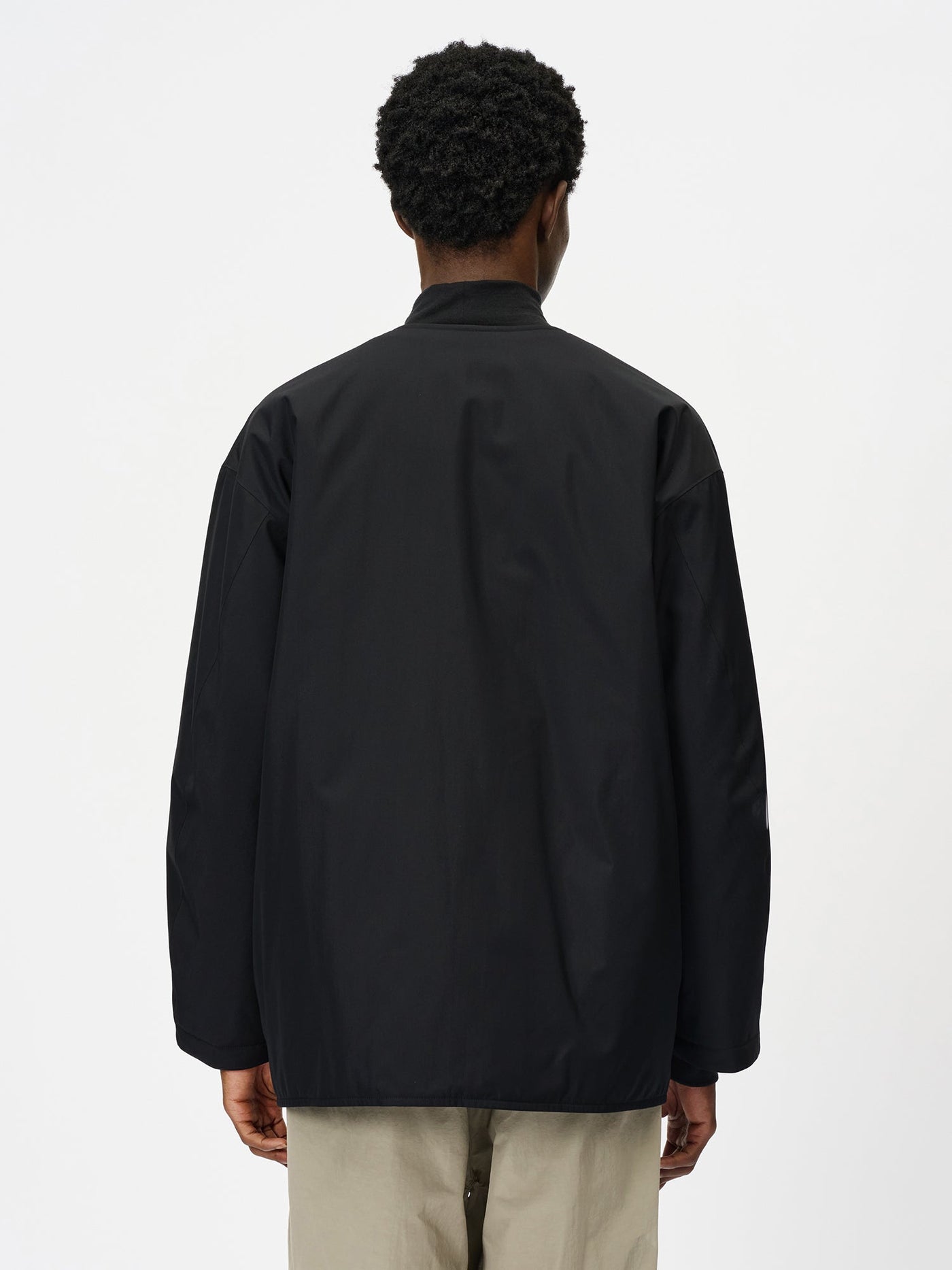 Model: Height 187cm / 6'1" | Wearing: BLACK / 3