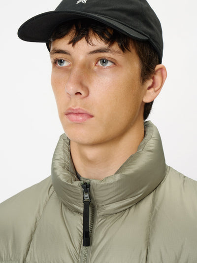 Model: Height 186cm / 6'1" | Wearing: OAK BEIGE / 3