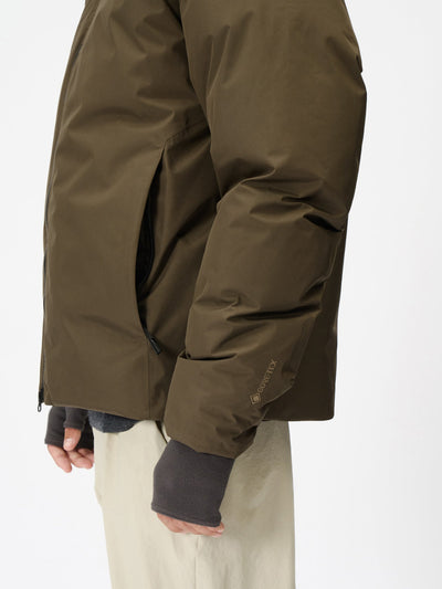 Model: Height 186cm / 6'1" | Wearing: MOREL / 3