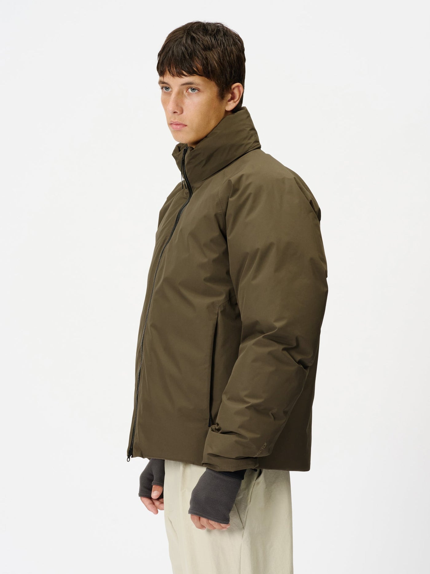 Model: Height 186cm / 6'1" | Wearing: MOREL / 3