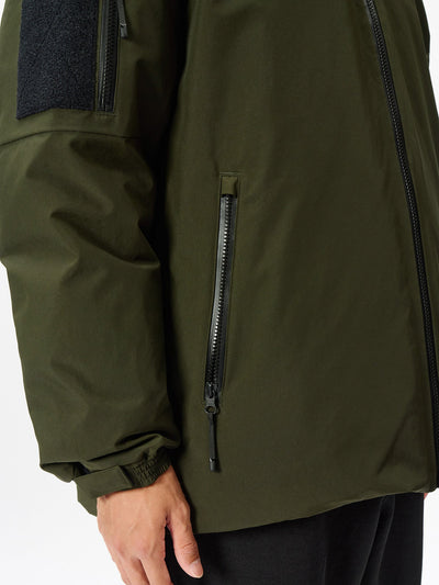 Model: Height 186cm / 6'1" | Wearing: KHAKI / L