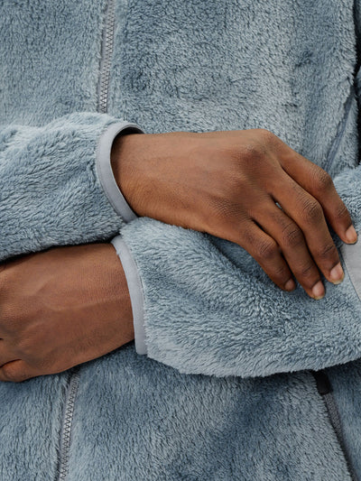 Model: Height 187cm / 6'1" | Wearing: AQUA GRAY / 3