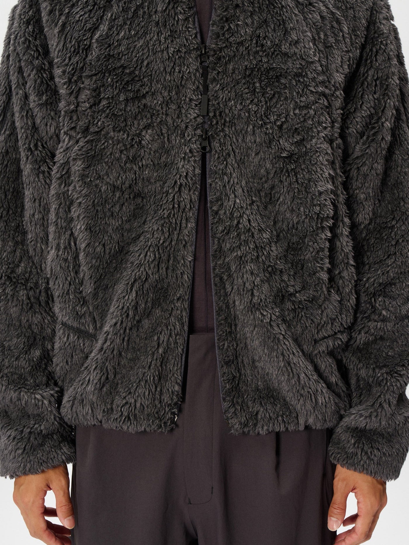 Model: Height 186cm / 6'1" | Wearing: AFTER DARK / 3