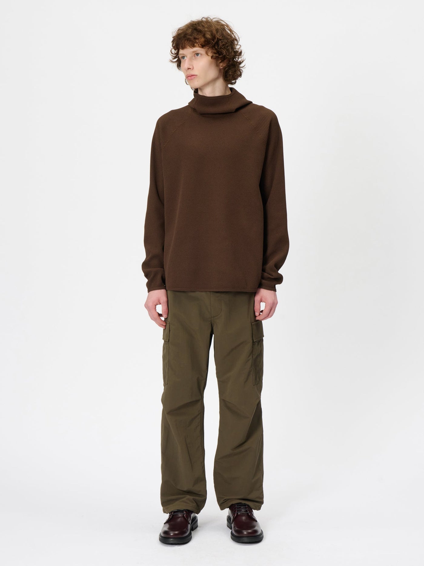 Model: Height 185cm / 6'0" | Wearing: CHICORY BROWN / 3