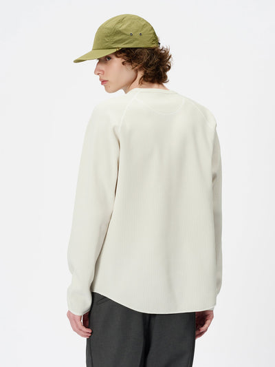 Model: Height 185cm / 6'0" | Wearing: IVORY / 3