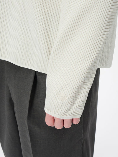 Model: Height 185cm / 6'0" | Wearing: IVORY / 3