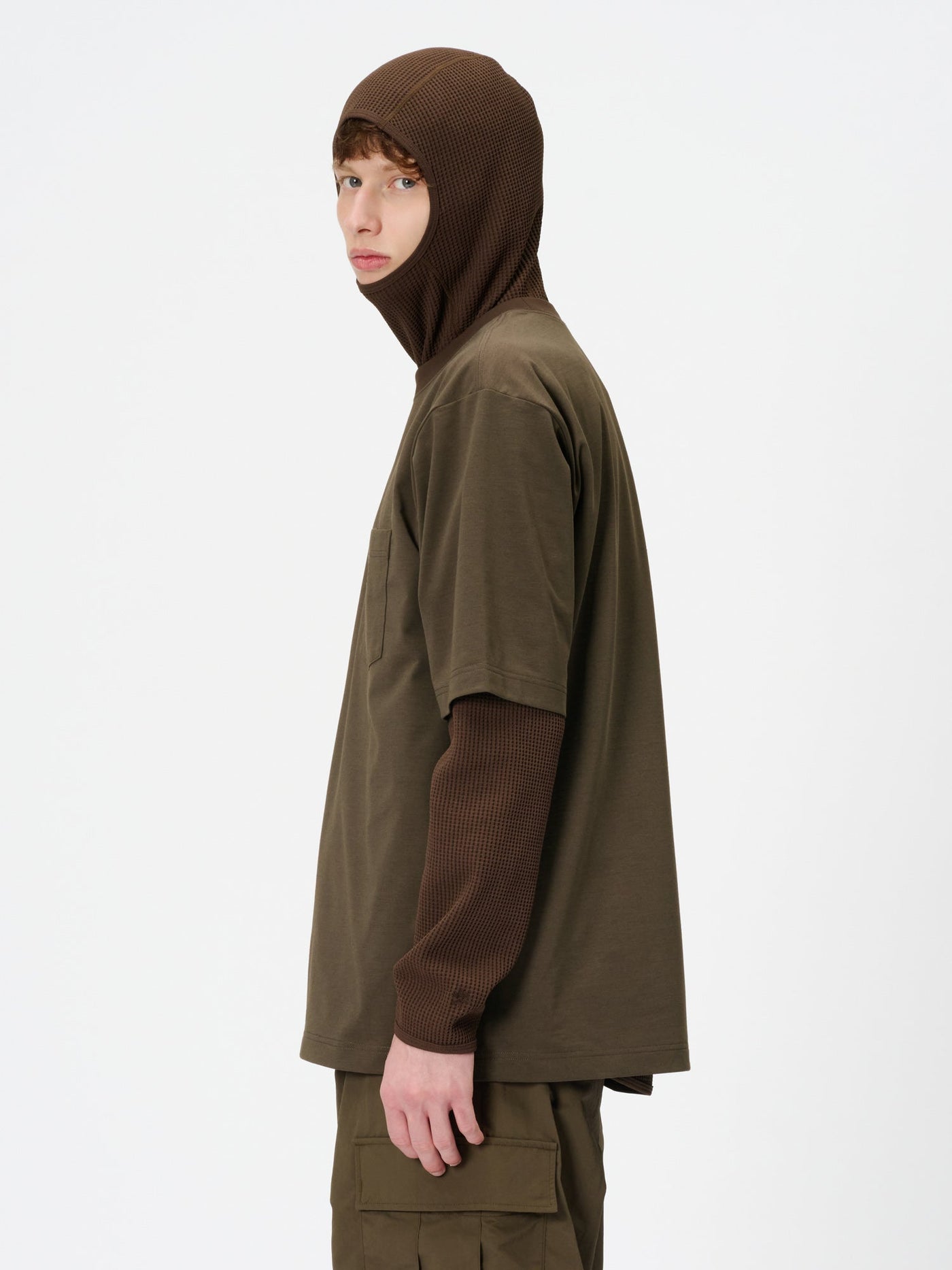 Model: Height 185cm / 6'0" | Wearing: JET BROWN / 3