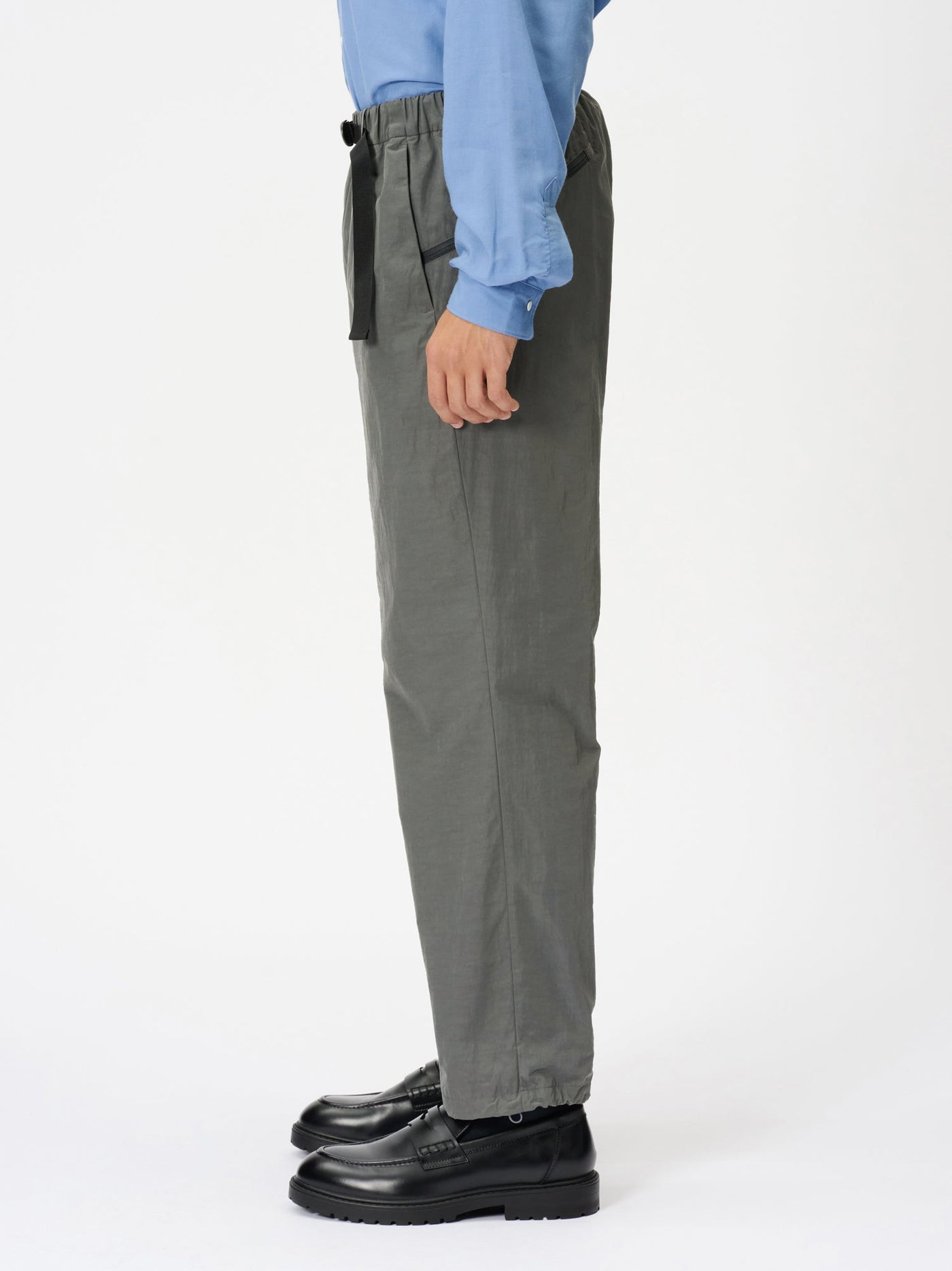 Model: Height 185cm / 6'0" | Wearing: DEEP CHARCOAL / 3