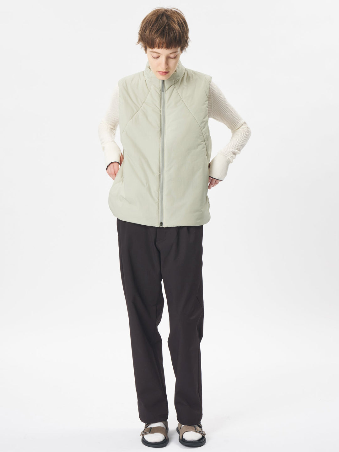 One Tuck Tapered Stretch Pants – Goldwin Europe