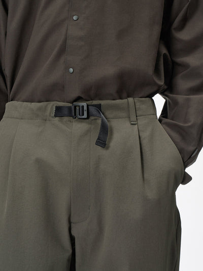 Model: Height 185cm / 6'0" | Wearing: DARK OLIVE / 3