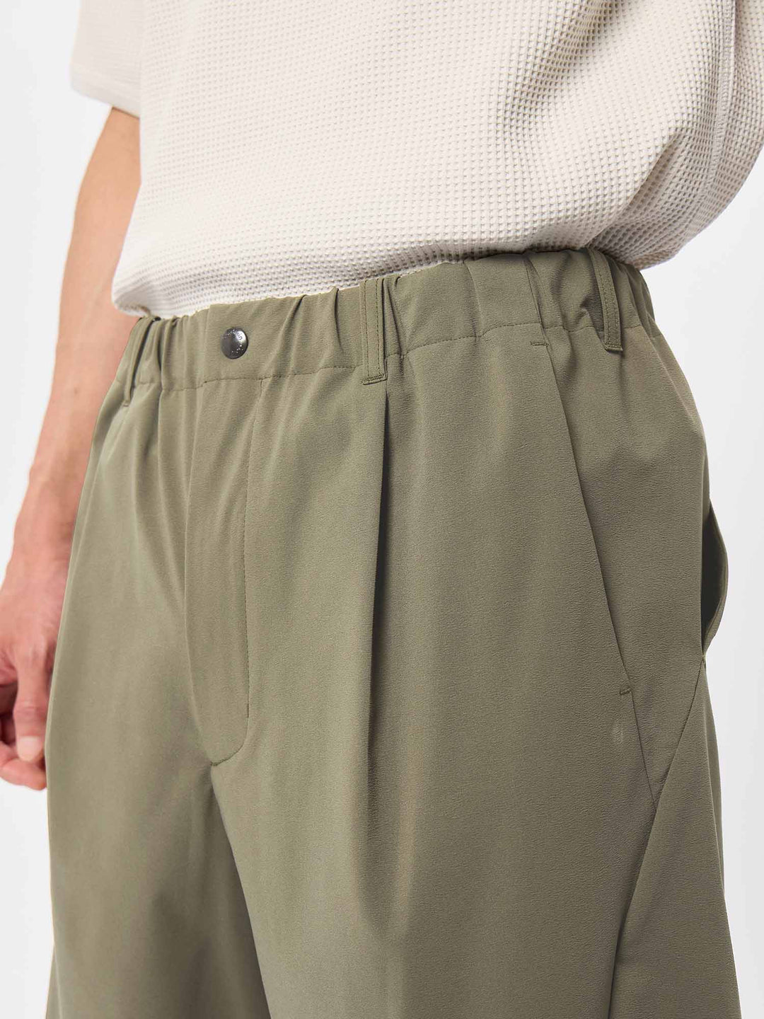 One Tuck Light Stretch Shorts – Goldwin Europe