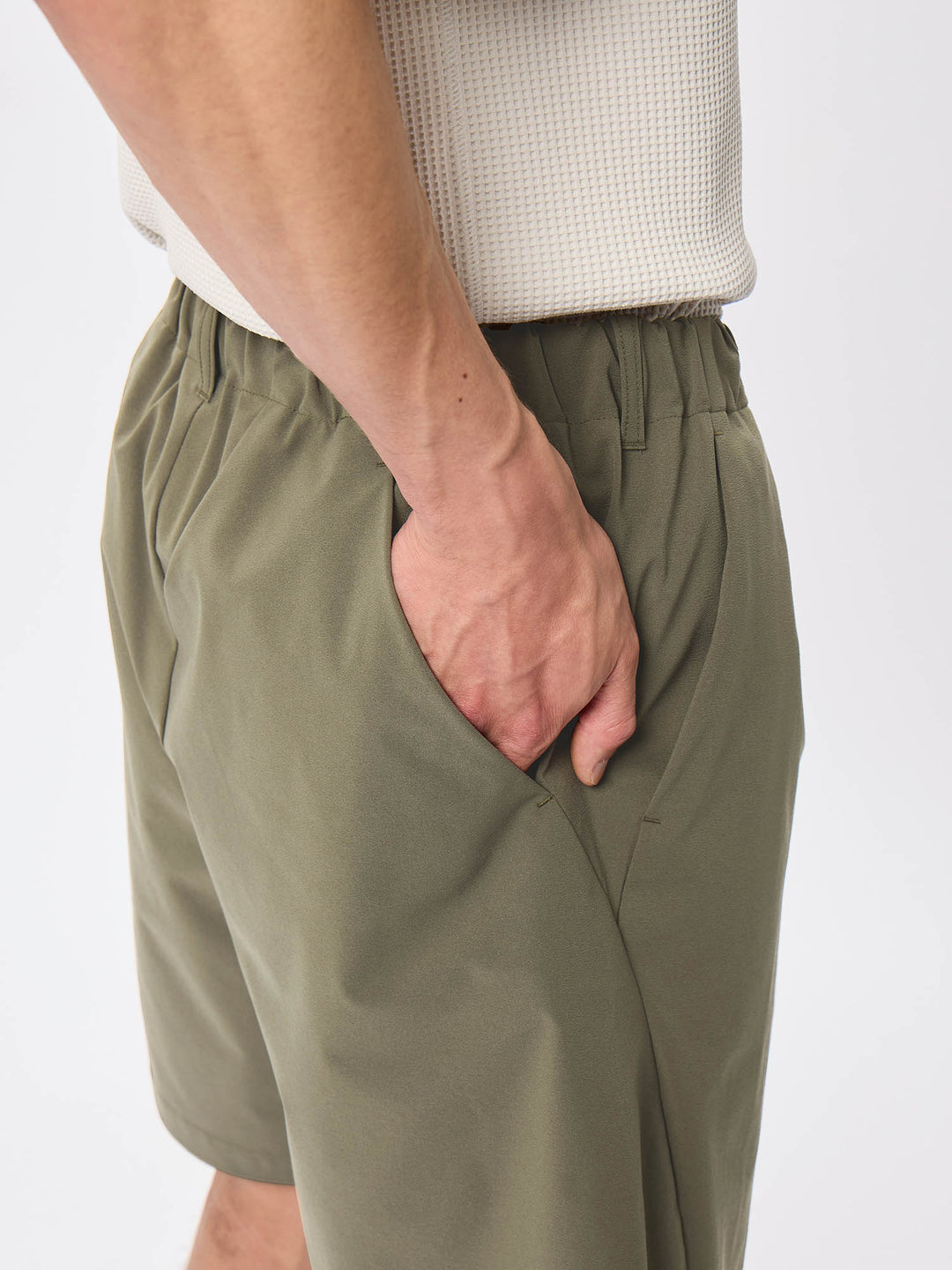 One Tuck Light Stretch Shorts – Goldwin Europe