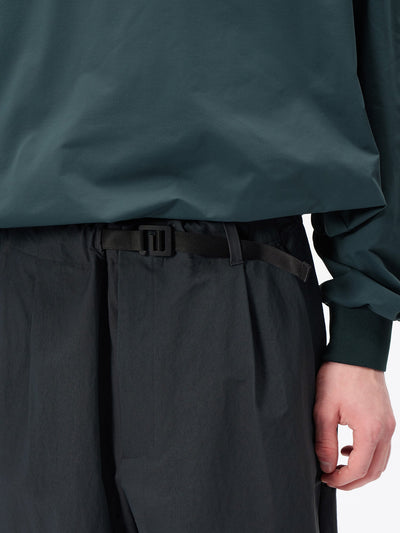 Model: Height 185cm / 6'0" | Wearing: DEEP CHARCOAL / 3