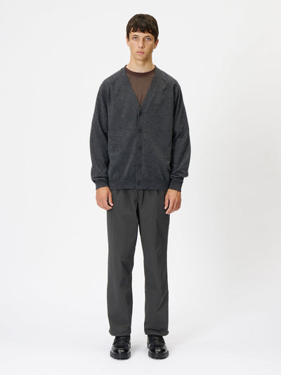 Model: Height 186cm / 6'1" | Wearing: CARBON GRAY / 3