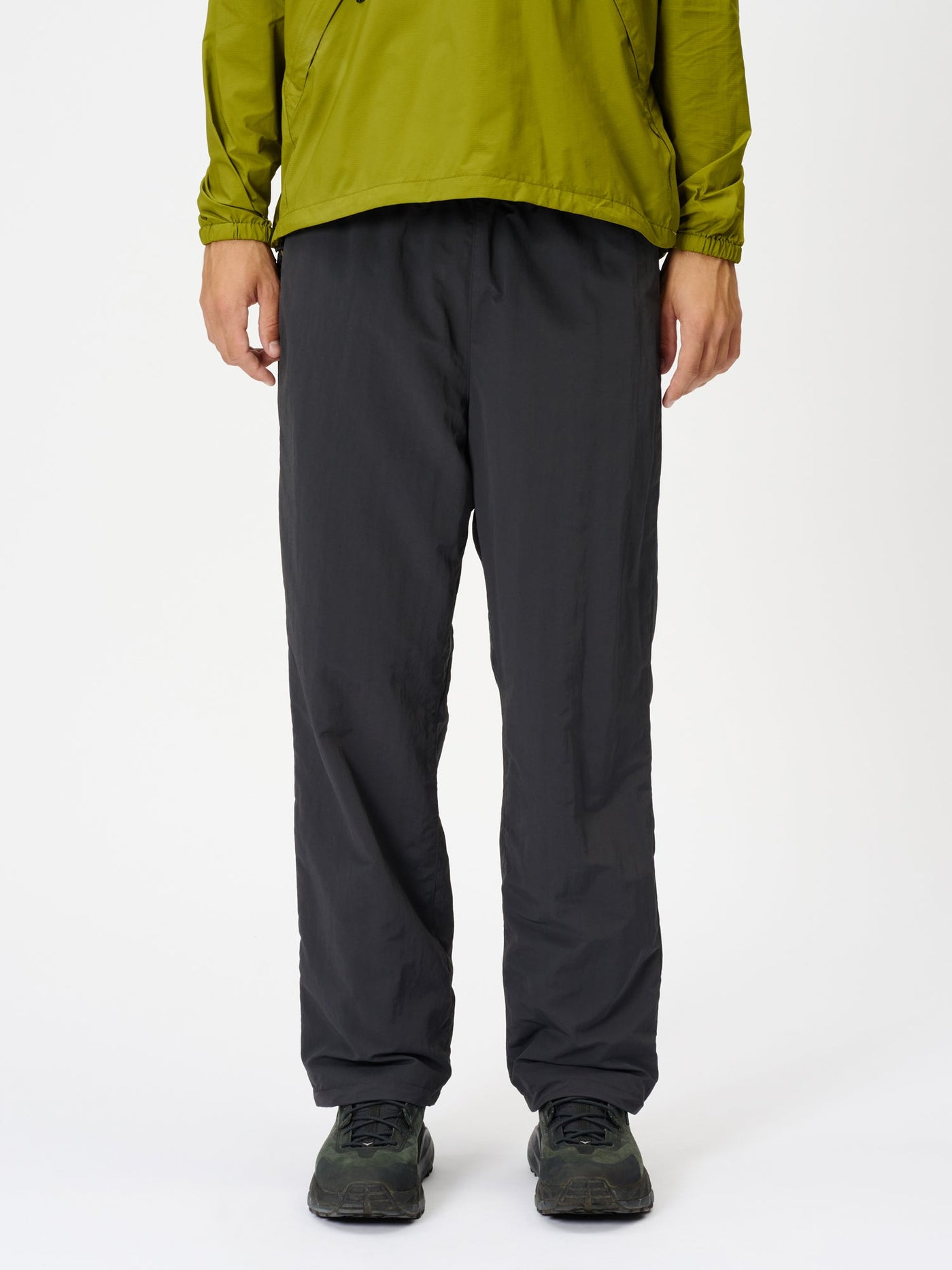 Model: Height 186cm / 6'1" | Wearing: DEEP CHARCOAL / 3