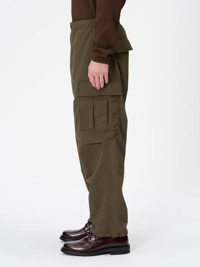 Model: Height 185cm / 6'0" | Wearing: MOREL / 3