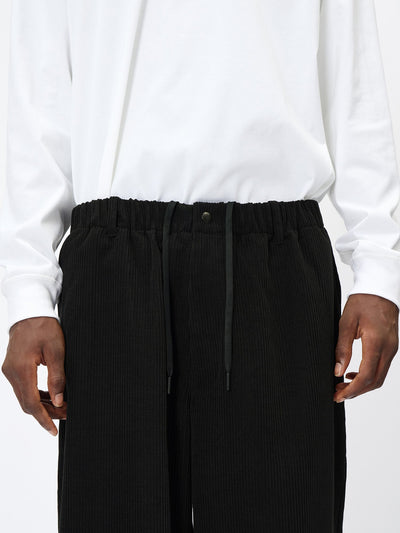 Model: Height 187cm / 6'1" | Wearing: BLACK / 3