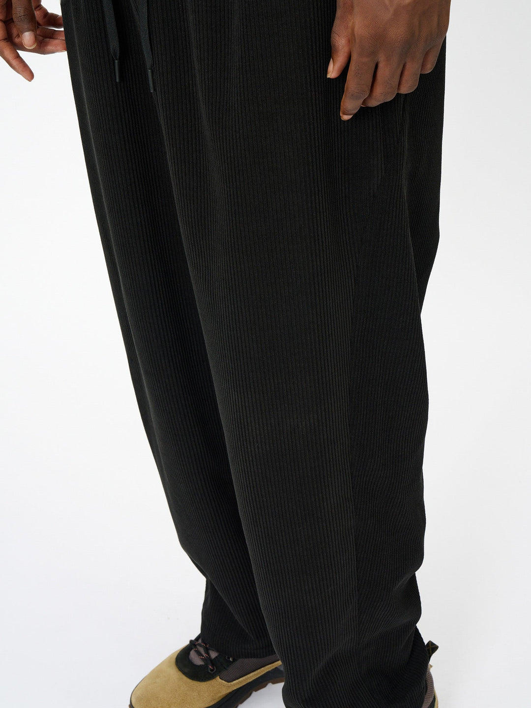 Fine Wale Corduroy Straight Pants – Goldwin Europe