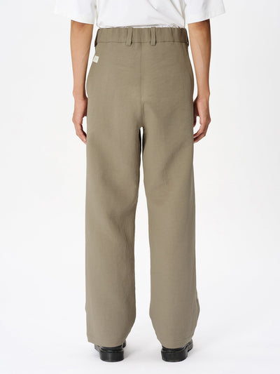 Model: Height 186cm / 6'1" | Wearing: TAUPE FAWN / 4