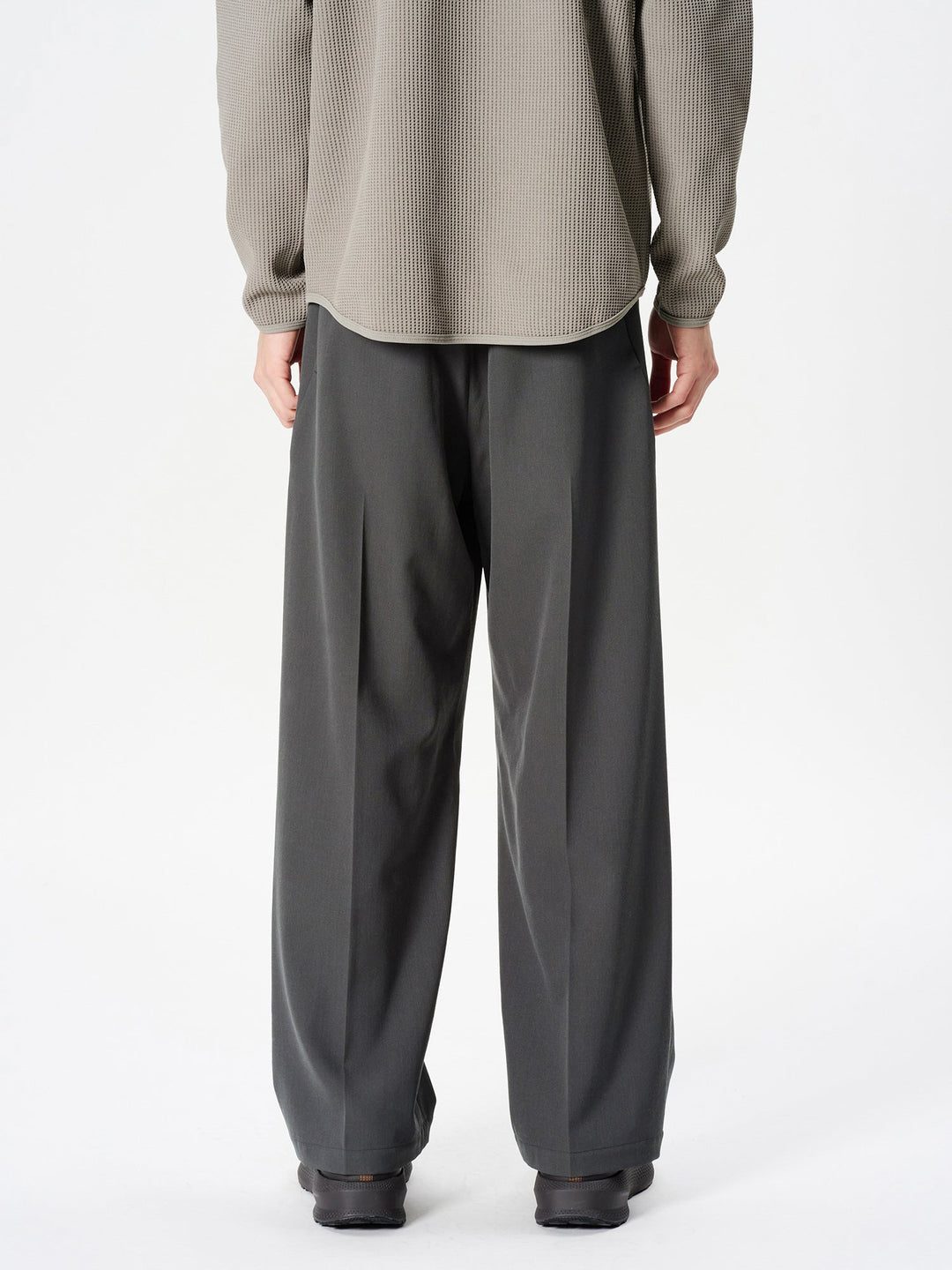 One Tuck Straight Wool Pants – Goldwin Europe