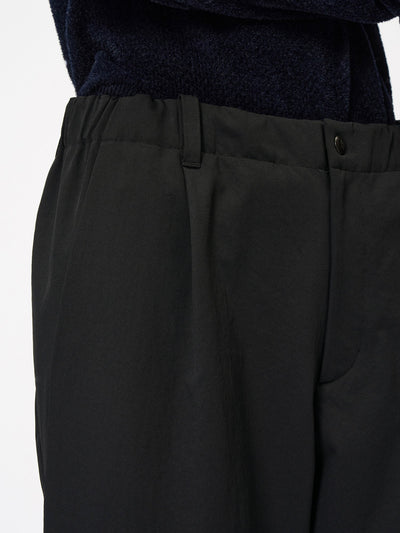 Model: Height 177cm / 5'8'' | Wearing: BLACK / 3