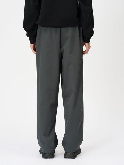 Model: Height 177cm / 5'8'' | Wearing: DEEP CHARCOAL / 3