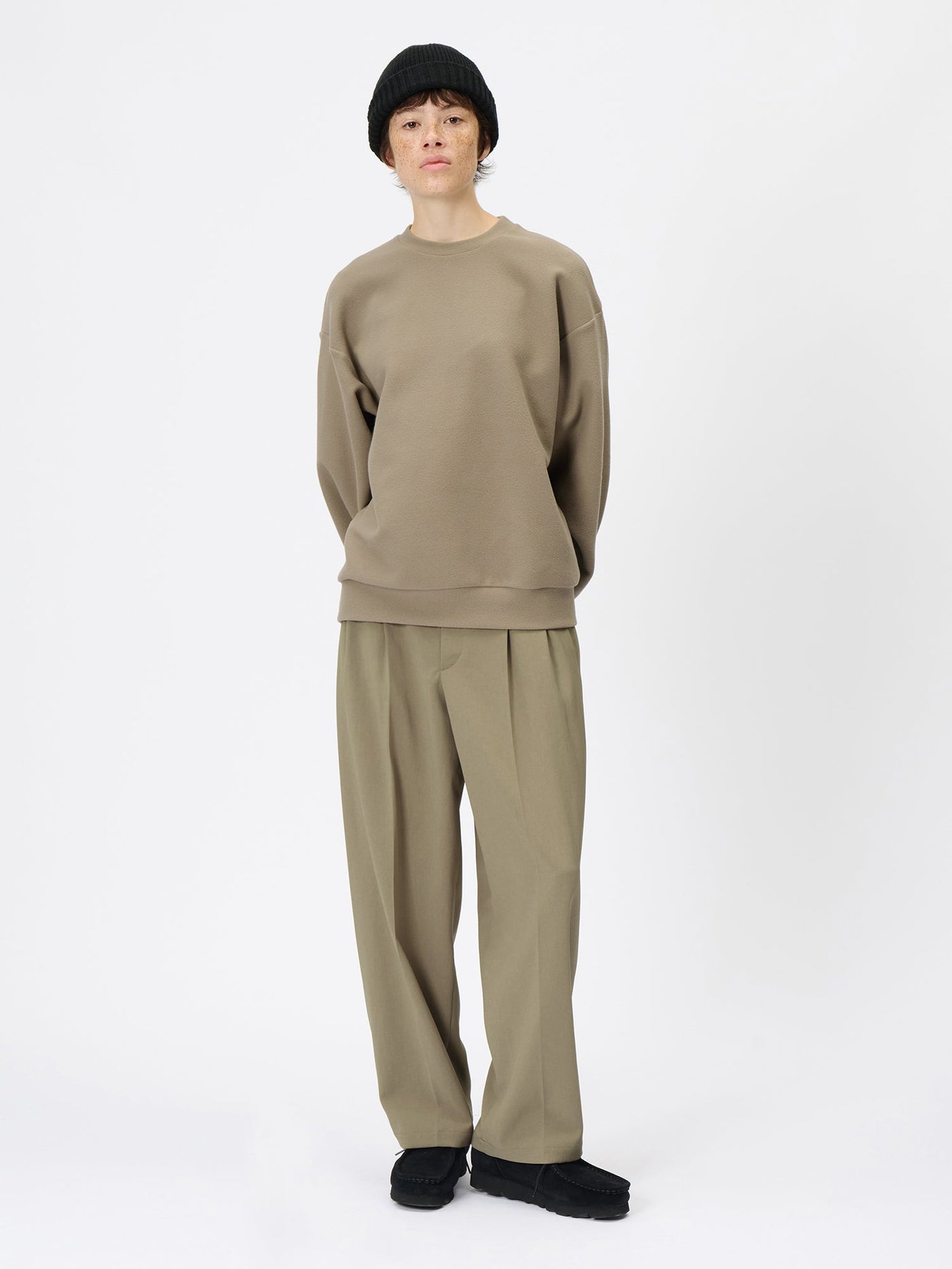 Model: Height 177cm / 5'8'' | Wearing: TAUPE FAWN / 3