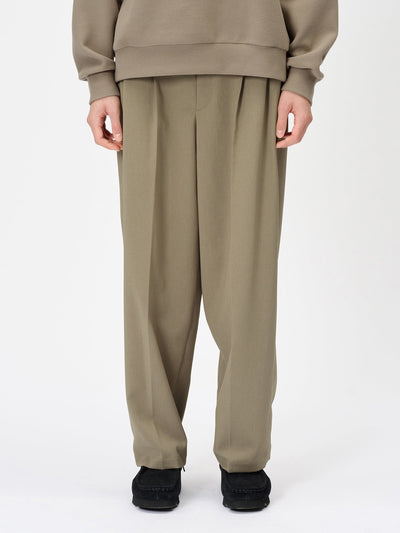 Model: Height 177cm / 5'8'' | Wearing: TAUPE FAWN / 3