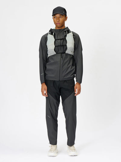 Model: Height 184cm / 6'0" | Wearing: BLACK / 3