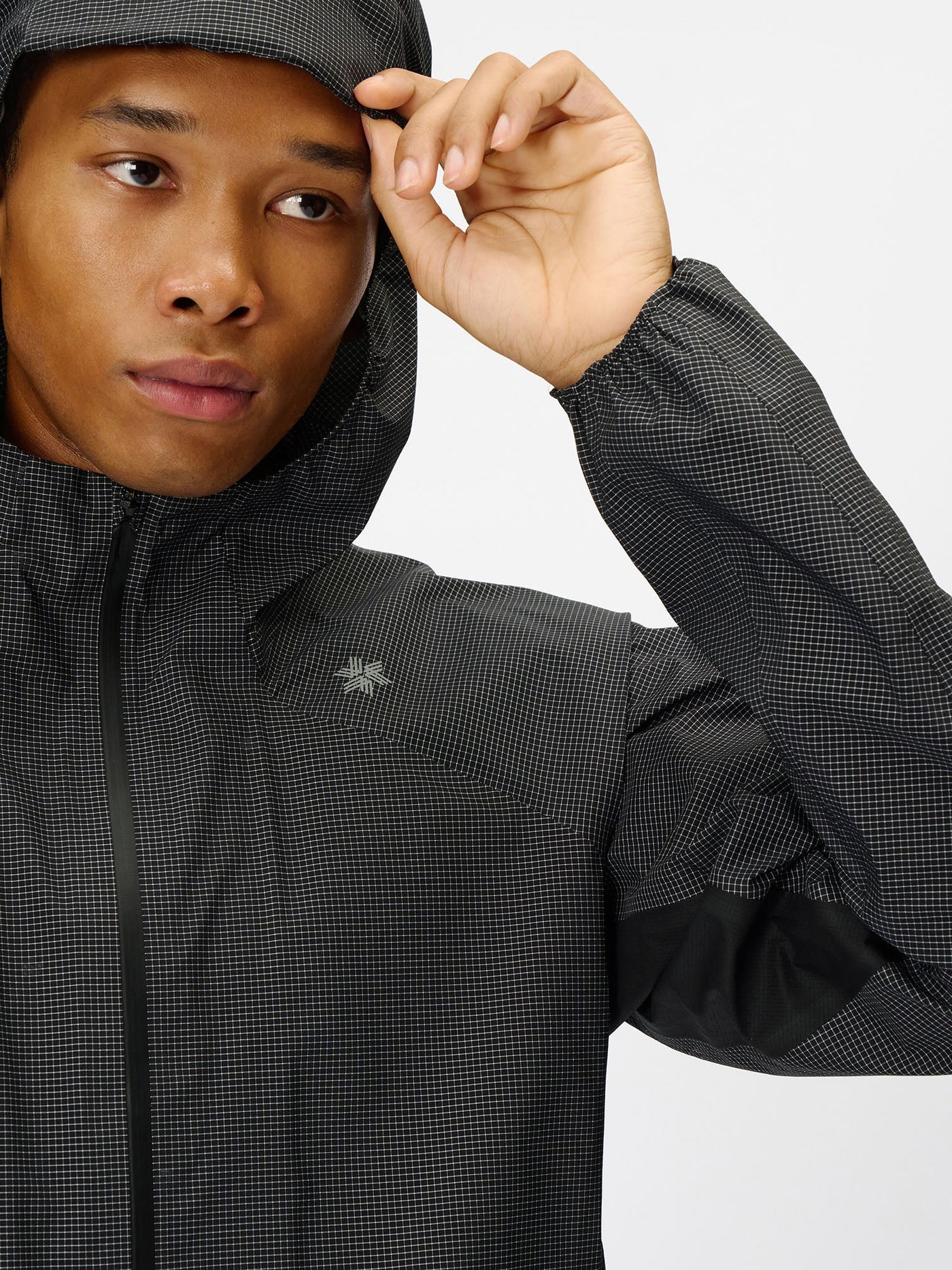 Model: Height 184cm / 6'0" | Wearing: BLACK / 3