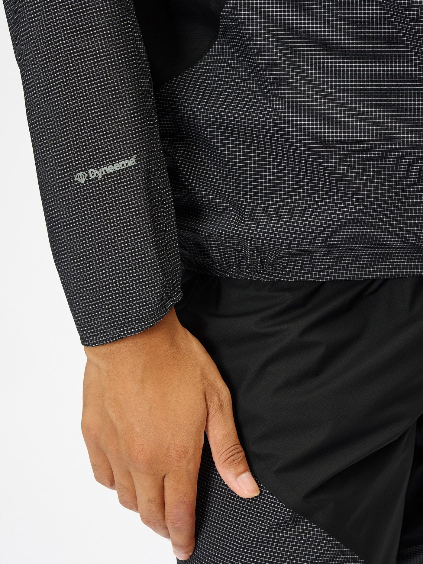 Model: Height 184cm / 6'0" | Wearing: BLACK / 3