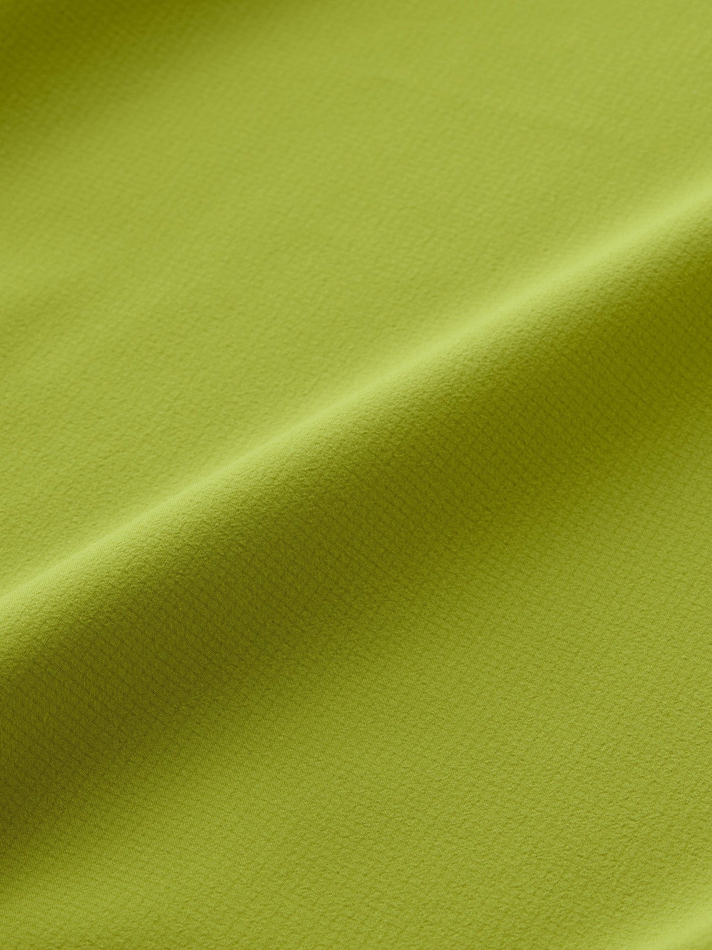 Floating Wind Shell Half Zip Pullover