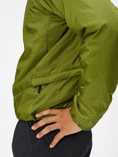 Model: Height 184cm / 6'0" | Wearing: IVY GREEN / 3