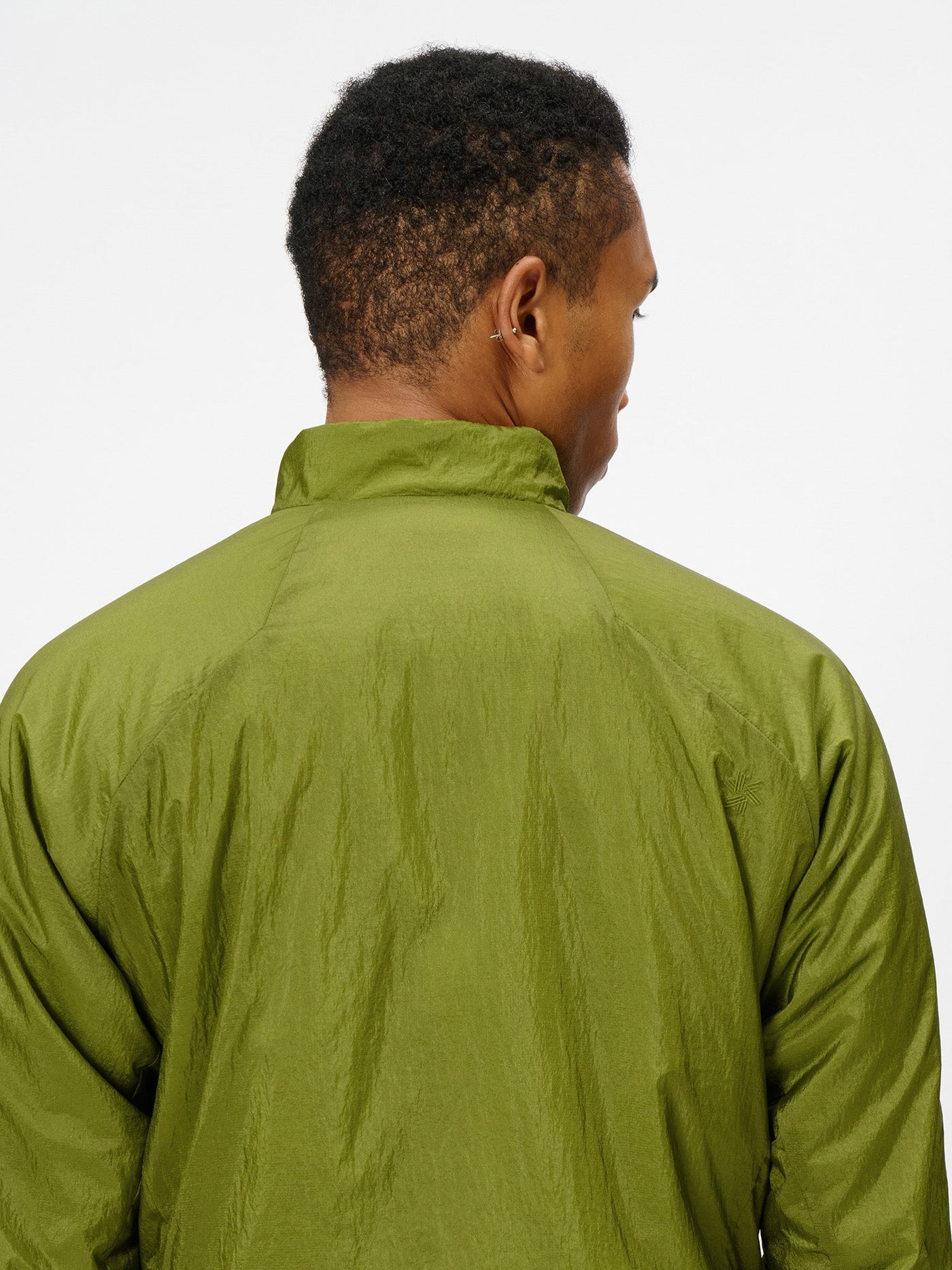 Model: Height 184cm / 6'0" | Wearing: IVY GREEN / 3