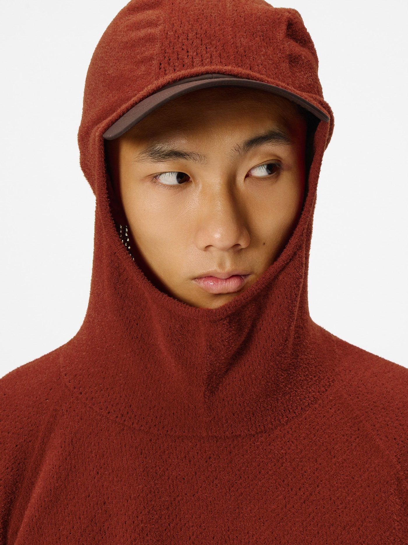 Model: Height 183cm / 6'0" | Wearing: BURNT HENNA / 3