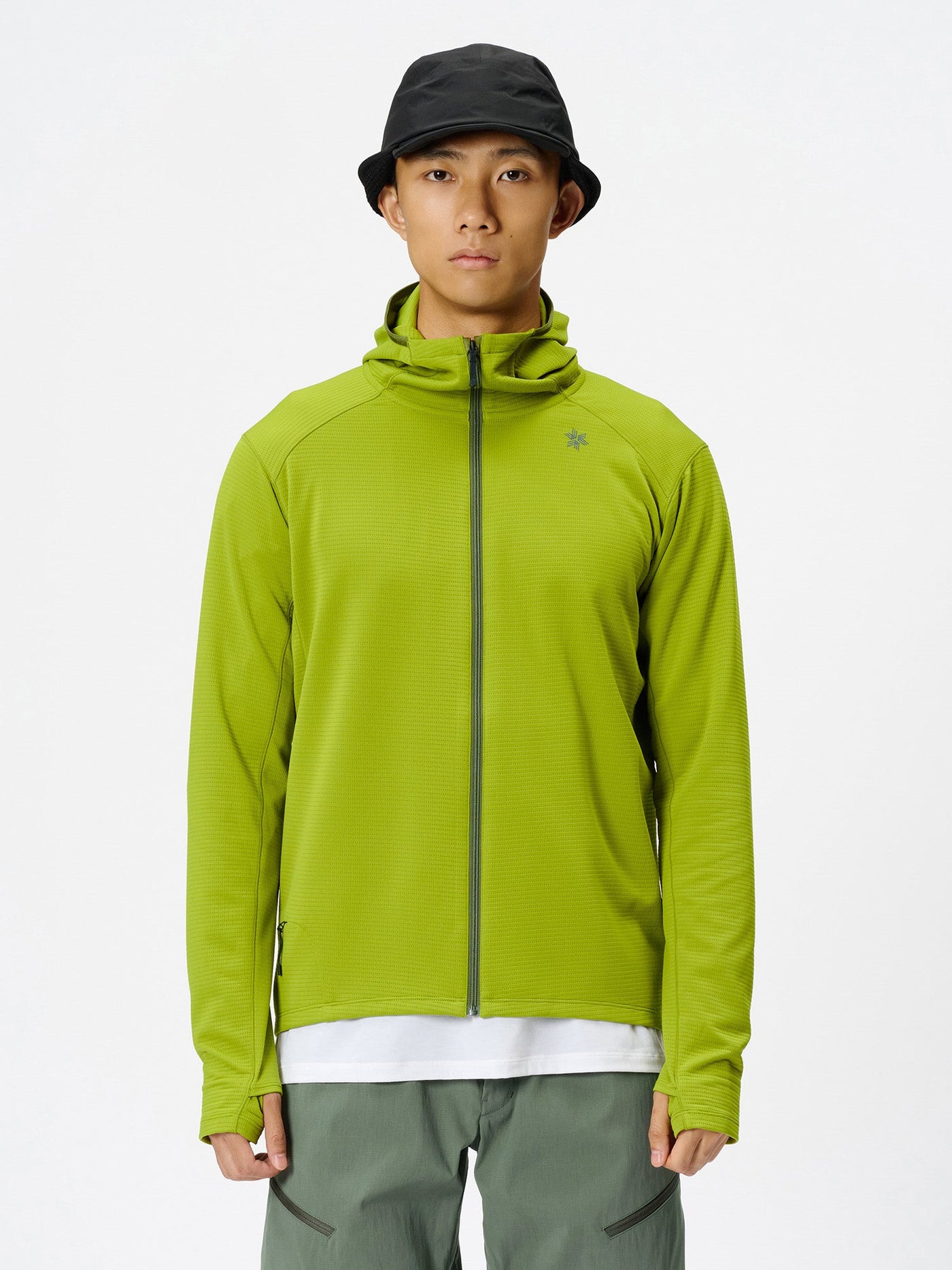 Model: Height 183cm / 6'0" | Wearing: YELLOW BERYL / 3